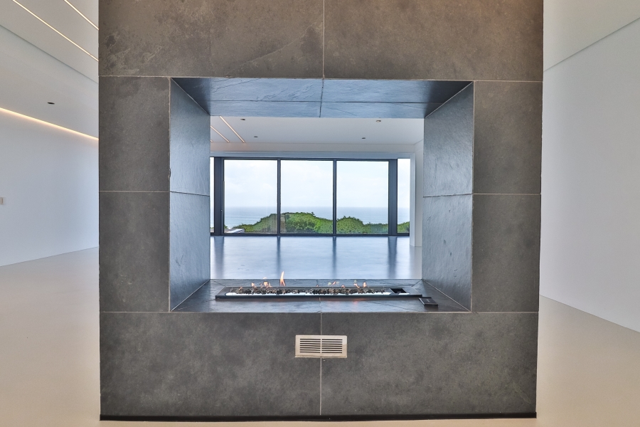 6 Bedroom Property for Sale in Yzerfontein Western Cape